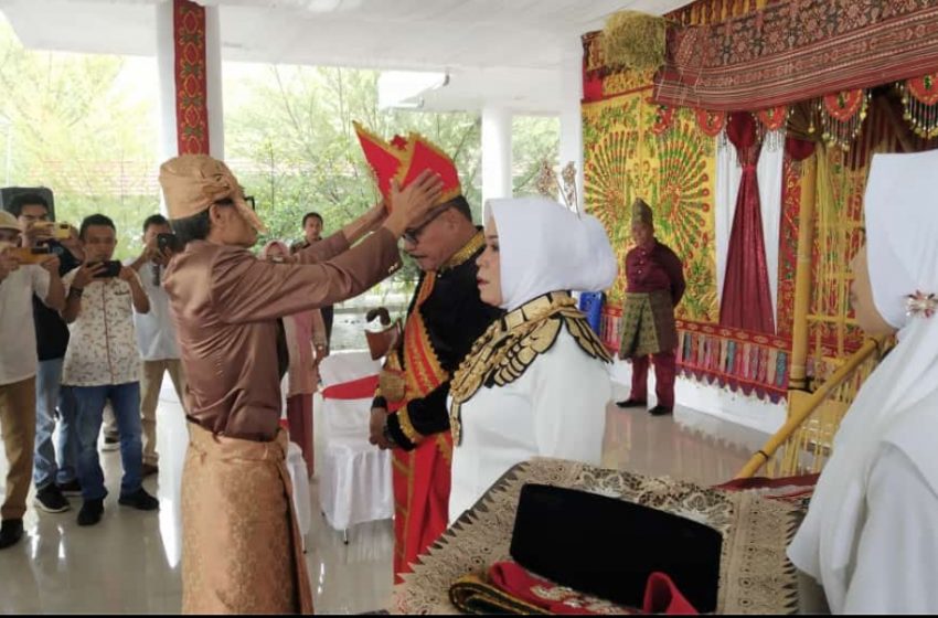  Pj Bupati Bolmong Dianugerahi Gelar Adat Bogani Limi