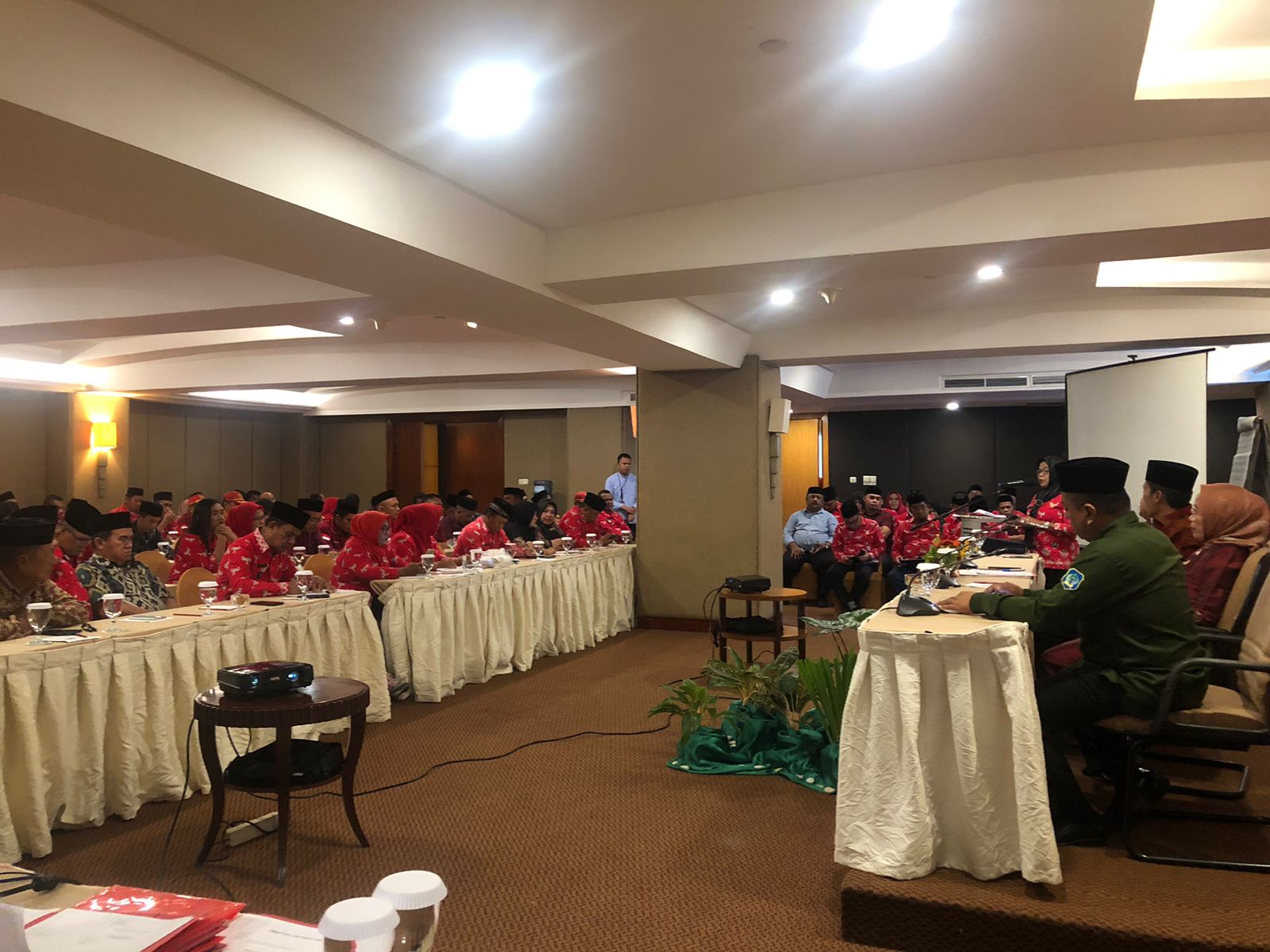 Suasana agenda rembuk stunting tingkat kabupaten, yang dilangsungkan di Quality Hotel, Manado. 