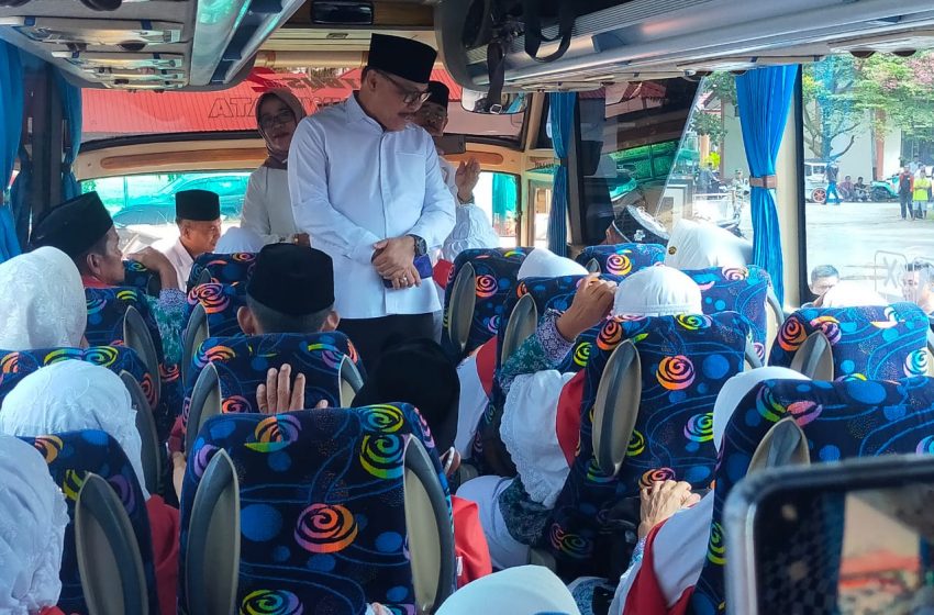  Bupati Limi Lepas Keberangkatan 79 CJH Bolmong