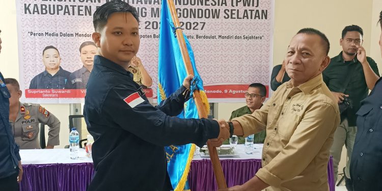  Resmi Dilantik, Viko Karinda Akhirnya Nahkodai PWI Bolsel