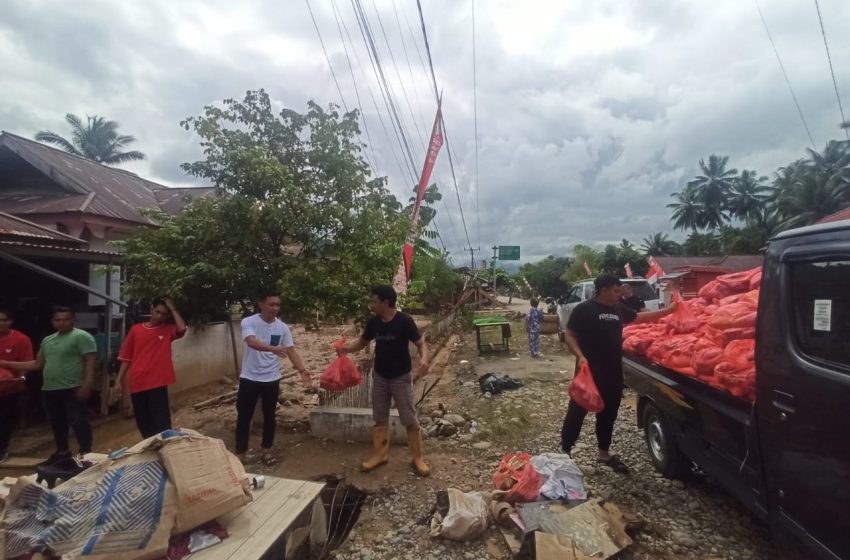  Pemkab Bolsel Gerak Cepat Salurkan 2.700 Paket Bantuan untuk Korban Banjir