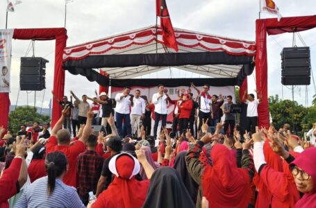 Ribuan Pendukung IDEAL Padati Lapangan Desa Salongo, Zulkifli: Kami Siap Berjuang Bersama Rakyat